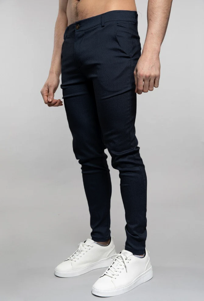 Chino | James | Black