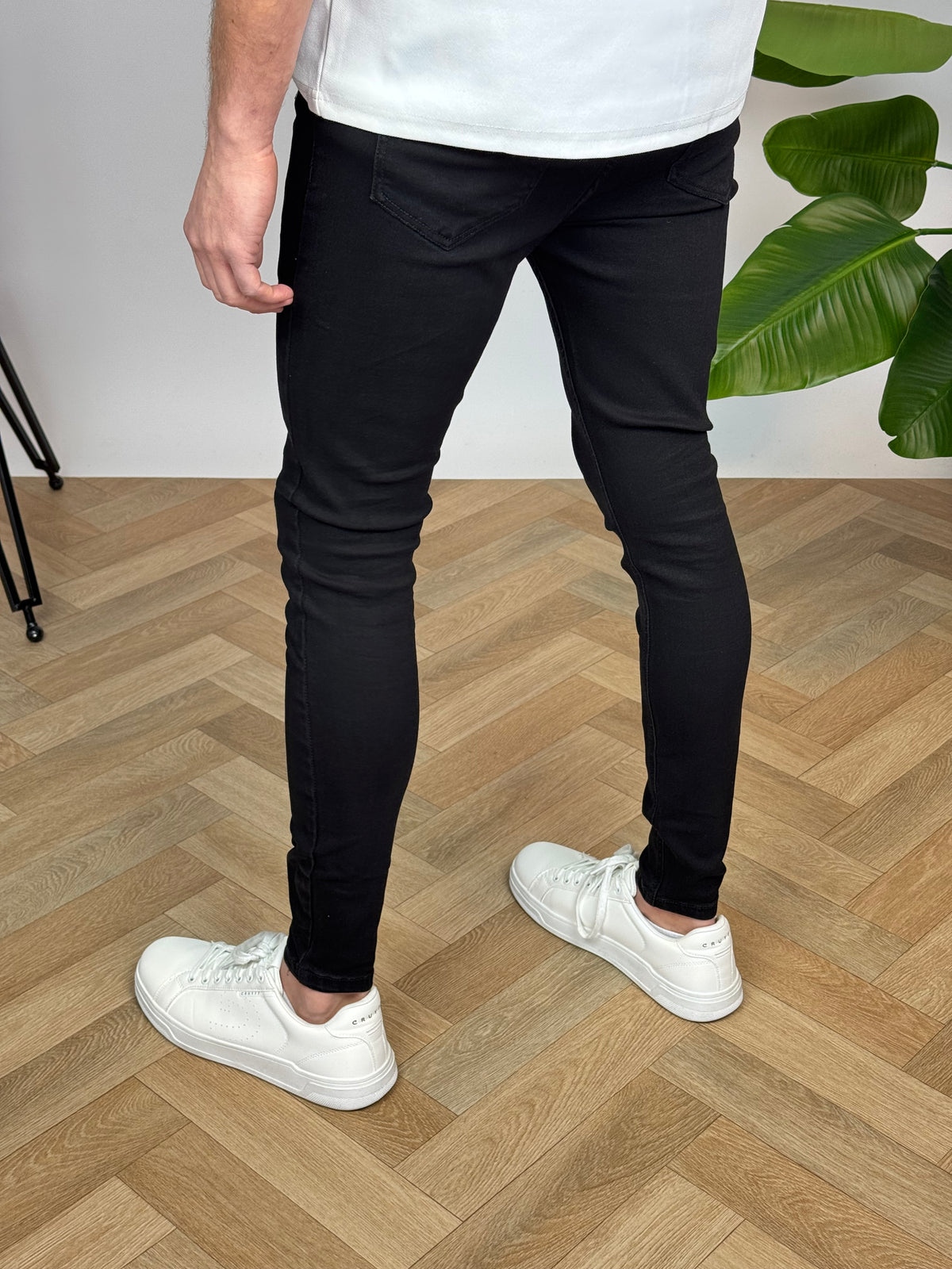 Schmal geschnittene Jeans | Ryder | Schwarz