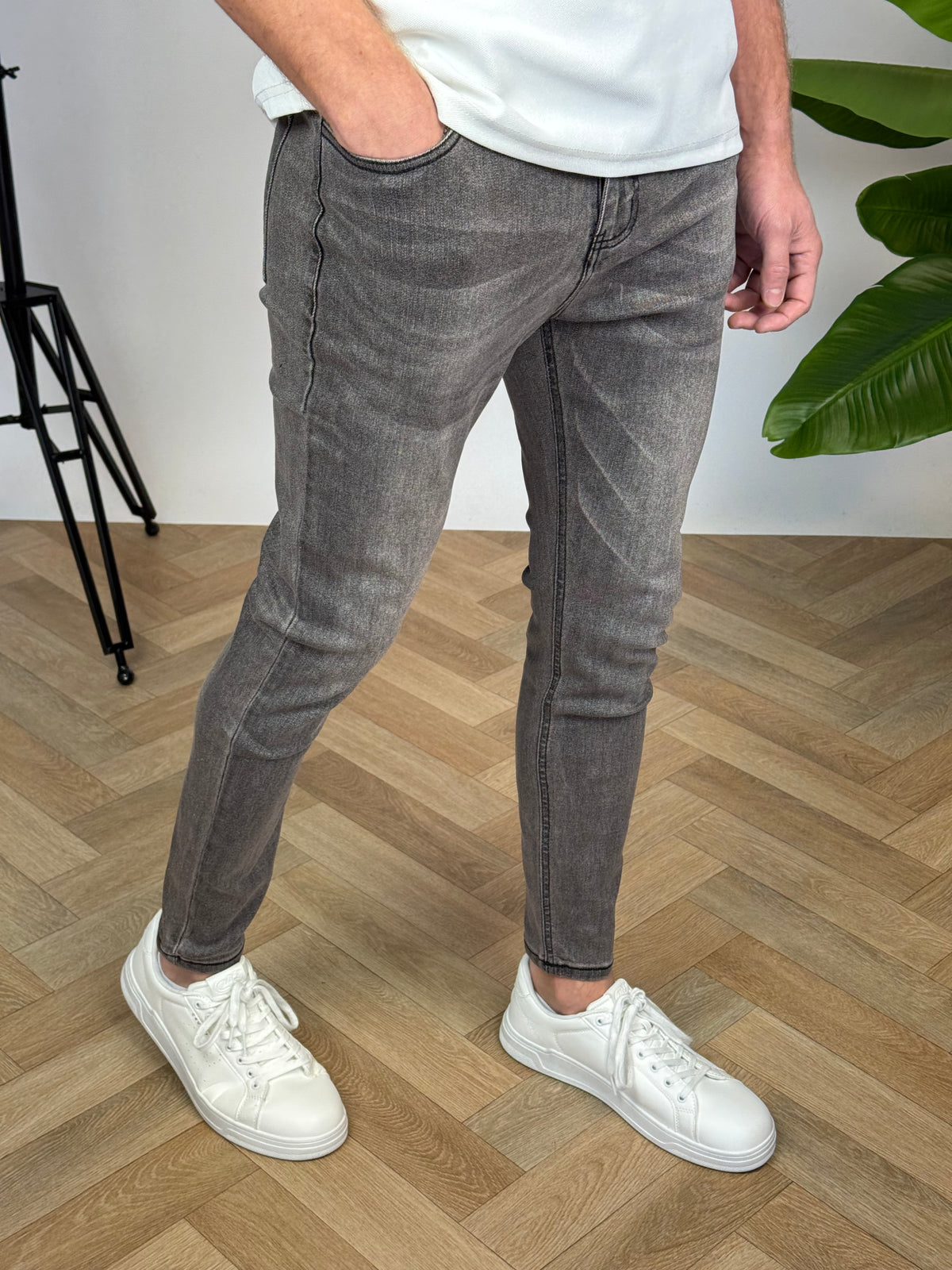 Schmal geschnittene Jeans | Ryder | Dunkelgrau